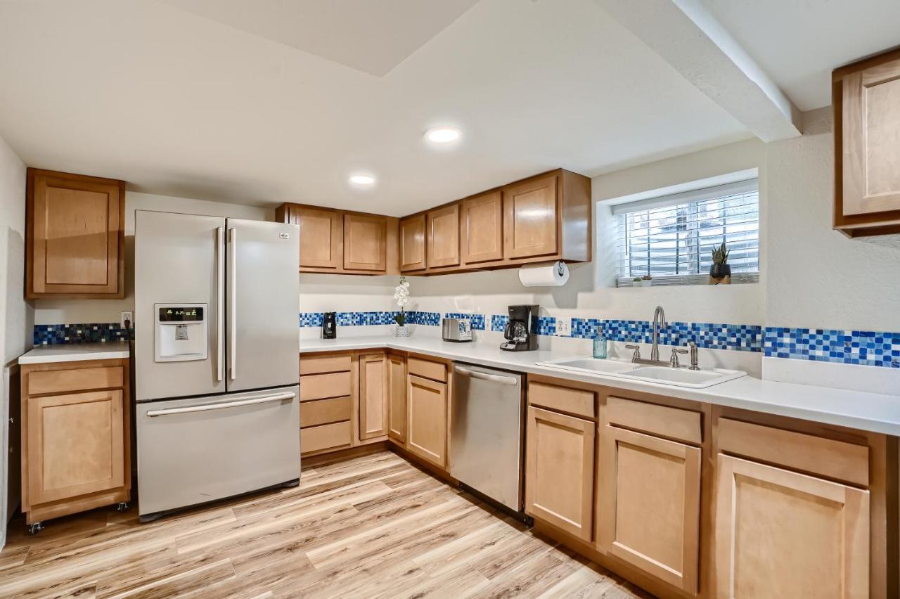 Sloans Lake Getaway - Basement Apartment Near Broncos And Downtown Denver Lakewood Exterior photo